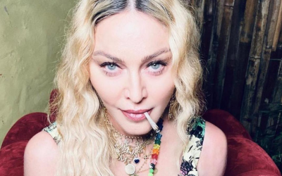 Madonna La Reina del Pop sopla velitas en su cumpleaños, consolidada como una de las artistas más influyentes del mundo entero.